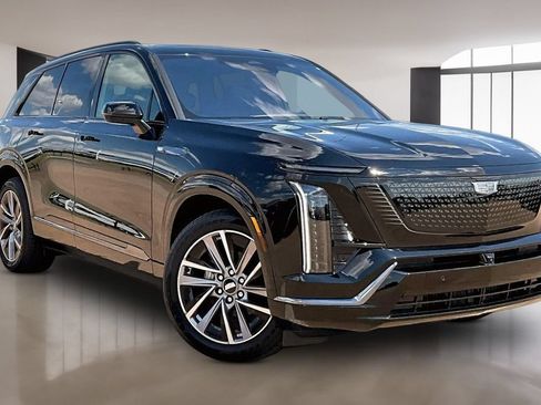 New 2027 Cadillac Vistiq Sport w/ LPO, Floor Liner Package AWD/4WD image 2