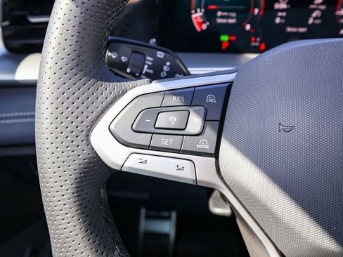 New 2026 Volkswagen Tiguan SE R-Line AWD/4WD image 24
