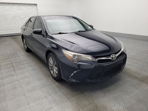 Used 2017 Toyota Camry SE image 13