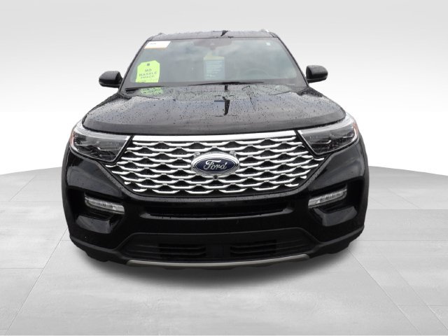 Certified 2023 Ford Explorer Platinum w/ Technology Package RWD image 2