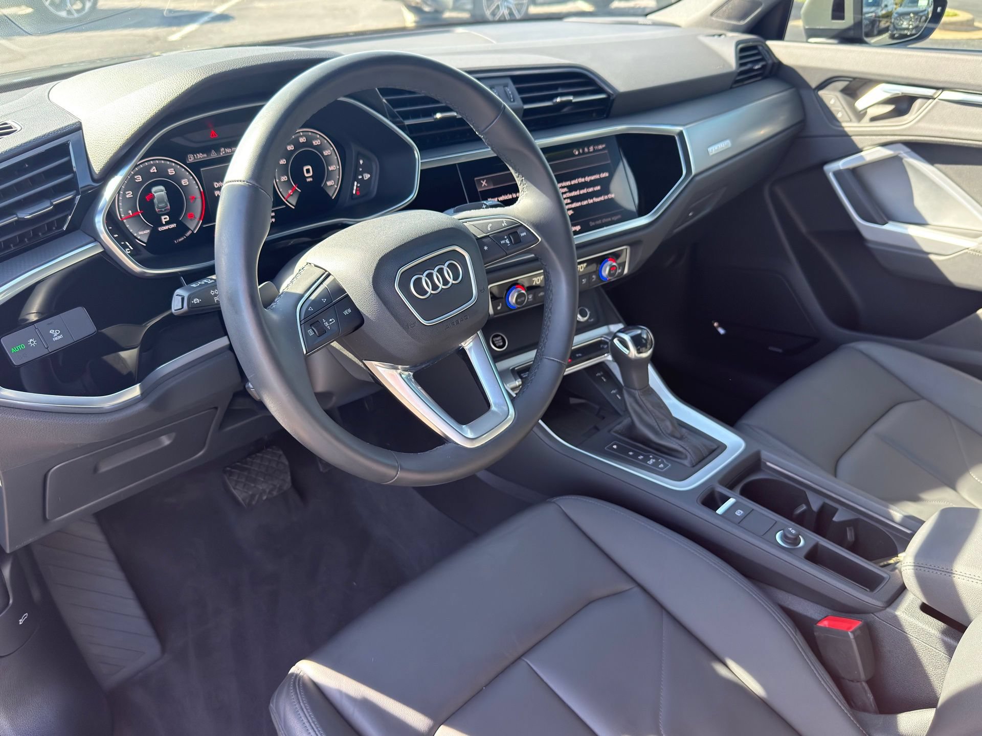 Used 2024 Audi Q3 2.0T Premium Plus w/ Premium Plus Package AWD/4WD image 10