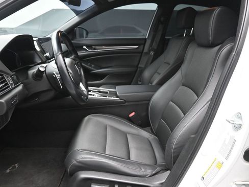 Used 2021 Honda Accord Sport image 18