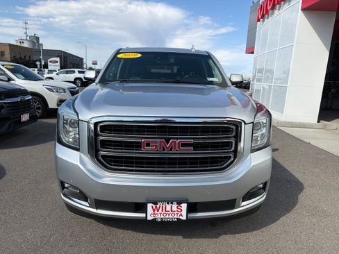 Used 2019 GMC Yukon XL SLT w/ Open Road Package AWD/4WD image 5