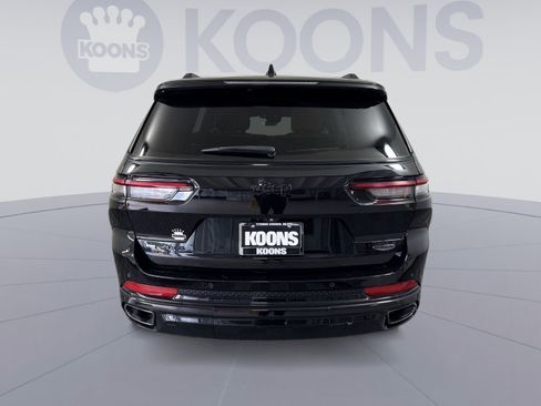 Used 2023 Jeep Grand Cherokee L Summit w/ High Altitude Package AWD/4WD image 5