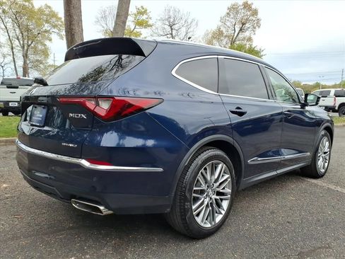 Used 2023 Acura MDX SH-AWD w/ Advance Package image 2
