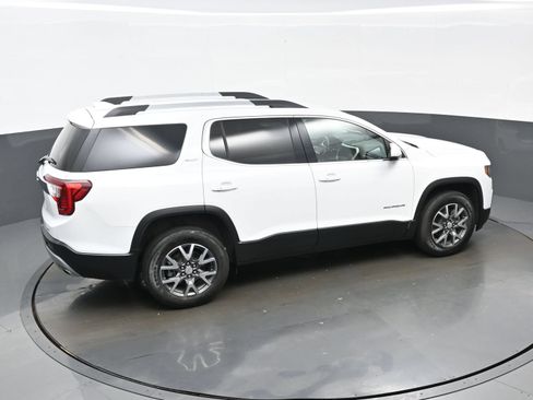 Used 2023 GMC Acadia SLT AWD/4WD image 42