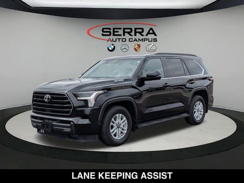 Used 2025 Toyota Sequoia SR5 AWD/4WD image 14