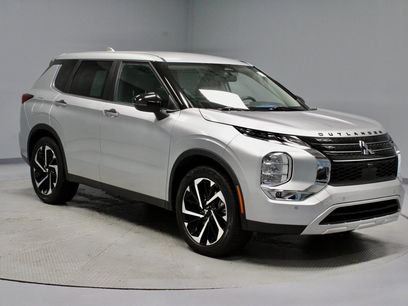 Used 2022 Mitsubishi Outlander SE