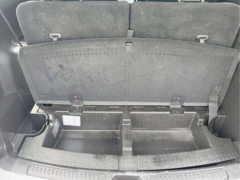 Used 2017 GMC Acadia SLT w/ LPO, Floor Liner Package AWD/4WD image 21