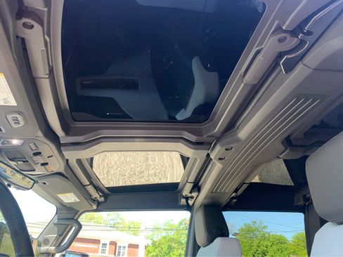 Used 2024 GMC Hummer EV 2X w/ Extreme Off-Road Package AWD/4WD image 27
