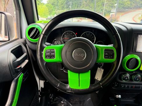 Used 2018 Jeep Wrangler Unlimited Sport AWD/4WD image 41