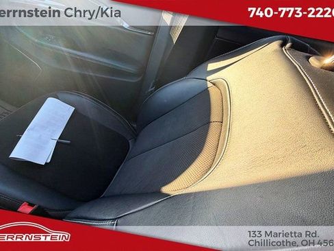 Used 2022 Jeep Grand Cherokee Altitude image 11