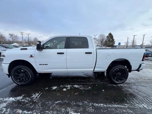 Used 2025 RAM 2500 Big Horn AWD/4WD image 22