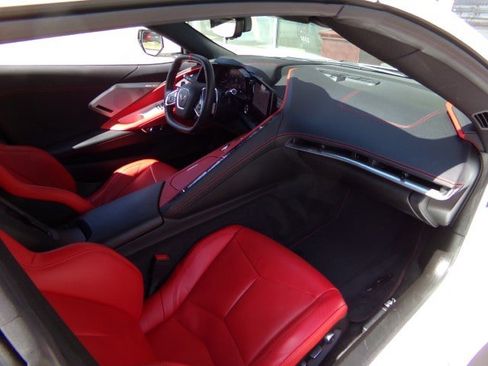 Used 2022 Chevrolet Corvette Stingray Preferred Cpe w/ Z51 Performance Package RWD image 25