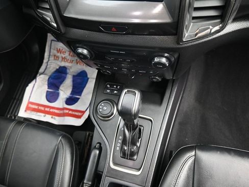 Certified 2021 Ford Ranger Lariat w/ FX4 Off-Road Package image 3