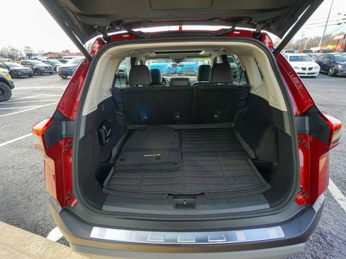 Used 2022 Nissan Rogue SV w/ SV Premium Package image 10