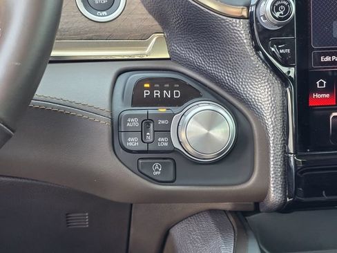 Used 2025 RAM 1500 Limited AWD/4WD image 26