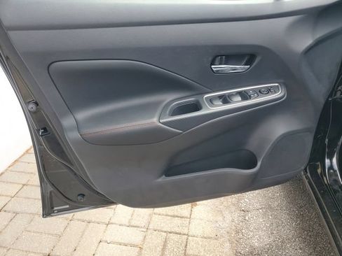 Certified 2025 Nissan Versa SR w/ Trunk Package FWD image 25