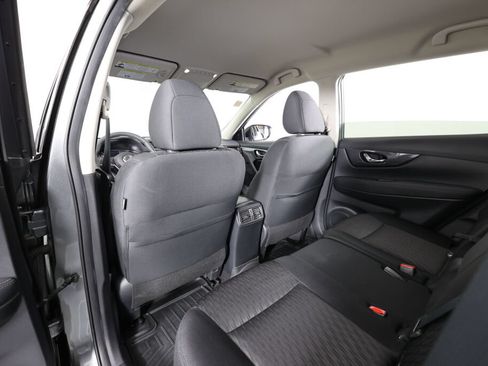 Used 2018 Nissan Rogue SV w/ Premium Package AWD/4WD image 14