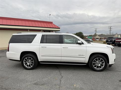 Used 2017 GMC Yukon XL Denali w/ Open Road Package image 4