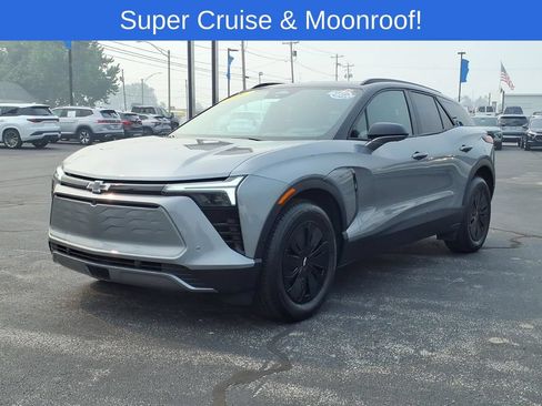 Used 2026 Chevrolet Blazer EV LT w/ Super Cruise Package AWD/4WD image 3