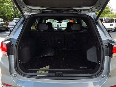 Certified 2023 Chevrolet Equinox RS w/ LPO, Floor Liner Package image 23