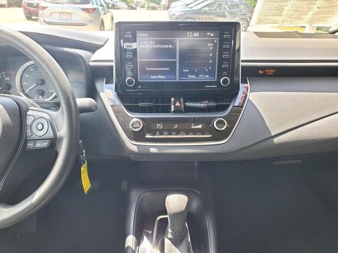 Used 2021 Toyota Corolla LE FWD image 10