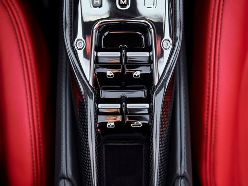 Used 2024 Ferrari SF90 Spider image 66