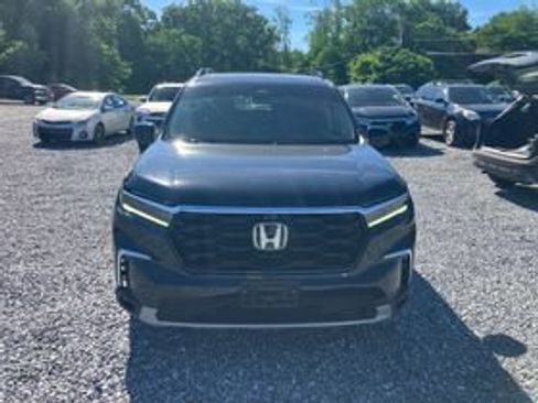 Used 2023 Honda Pilot Elite image 2