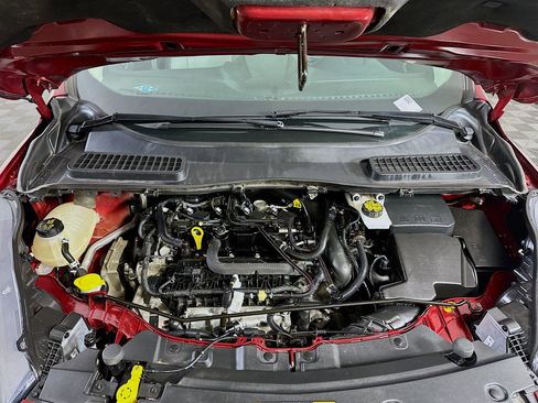 Used 2017 Ford Escape Titanium image 35