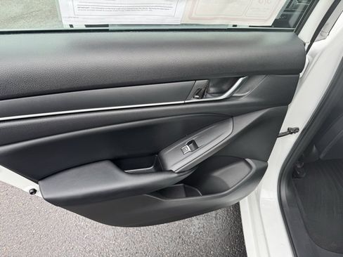 Used 2018 Honda Accord Sport image 23