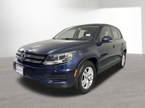 Used 2014 Volkswagen Tiguan S image 21