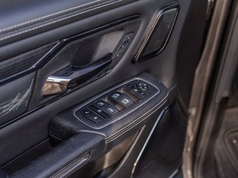Used 2023 RAM 1500 Limited AWD/4WD image 17