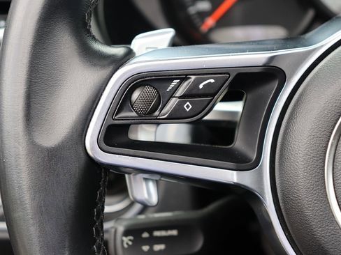 Used 2017 Porsche 718 Boxster S image 19