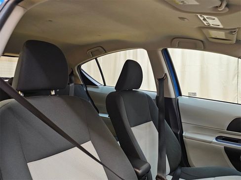 Used 2013 Toyota Prius C Two image 12