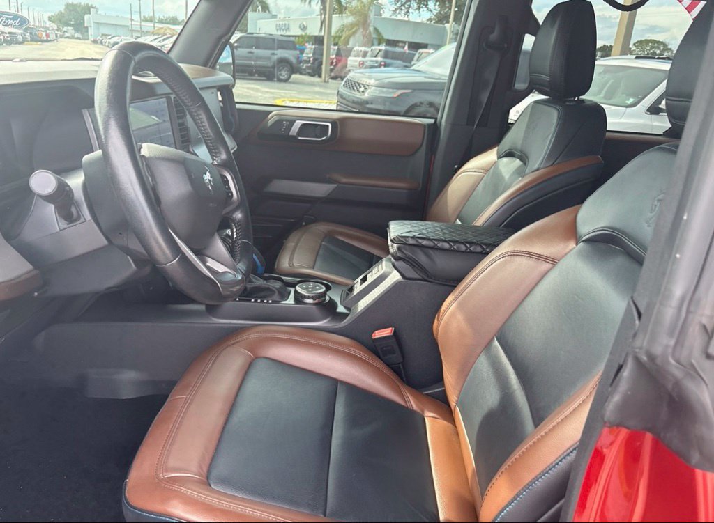 Used 2022 Ford Bronco Outer Banks AWD/4WD image 9