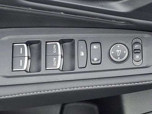 Used 2025 Honda Accord Sport image 26