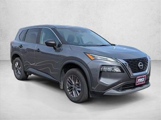 Used 2023 Nissan Rogue S video 3