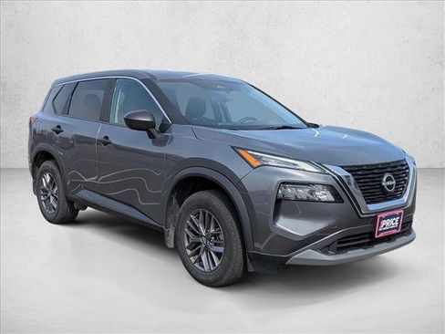 Used 2023 Nissan Rogue S image 3