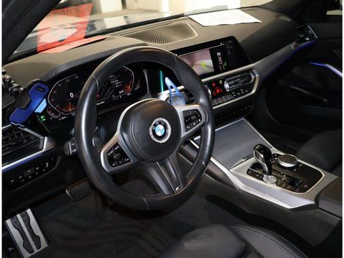 Used 2022 BMW 330i Sedan w/ M Sport Package RWD image 11