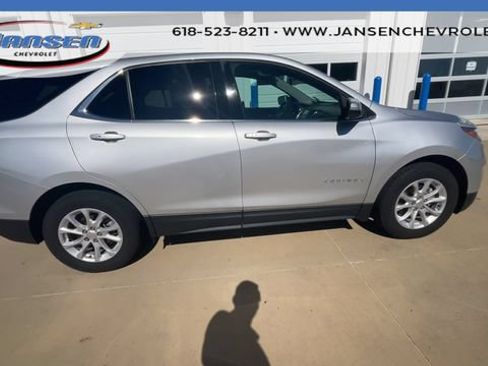 Used 2018 Chevrolet Equinox LT FWD image 9