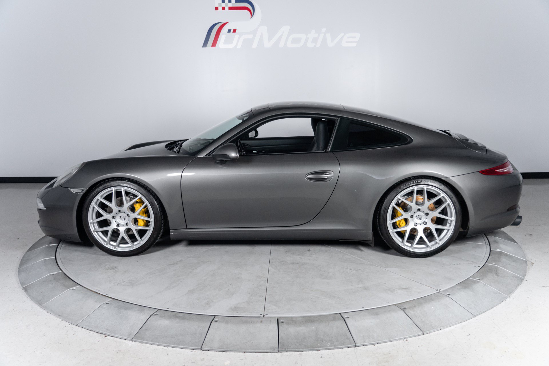 Used 2012 Porsche 911 Carrera RWD image 4