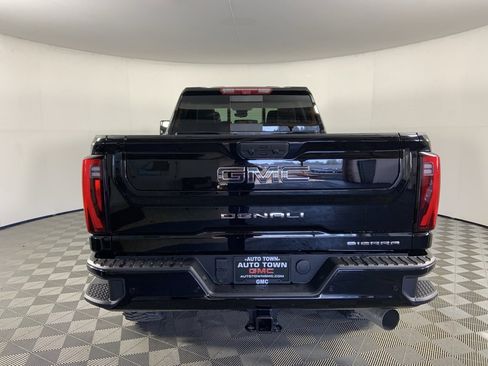 Used 2025 GMC Sierra 3500 Denali Ultimate image 8