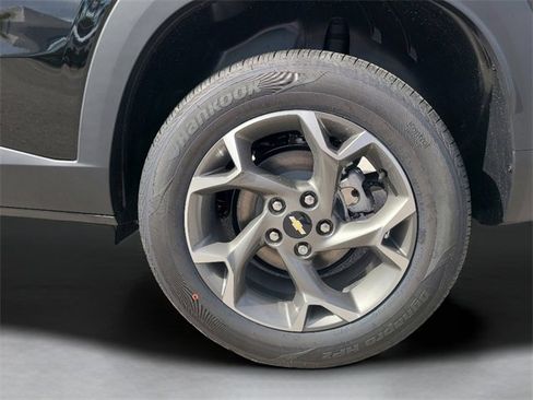 New 2026 Chevrolet Trax LT w/ Driver Confidence Package image 13