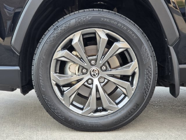 Certified 2024 Toyota RAV4 XLE Premium AWD/4WD image 8
