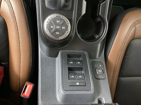 Certified 2023 Ford Bronco Outer Banks w/ Sasquatch Package AWD/4WD image 22