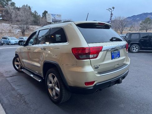 Used 2011 Jeep Grand Cherokee Overland image 5
