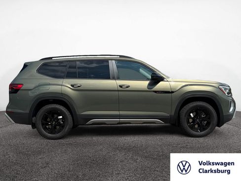 New 2025 Volkswagen Atlas Peak Edition SE image 6