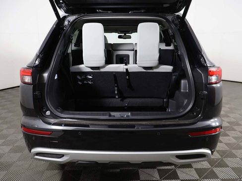 New 2025 Mitsubishi Outlander SEL image 21