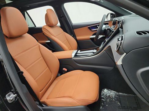 Certified 2026 Mercedes-Benz GLC 300 image 19